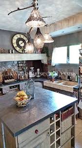 Mas De Vacances Avec Piscine Et Jeux Entre Saint Remy De Provence Et Avignon Provence Coins Secrets Evier Cuisine Piscine Cuisine Provencale