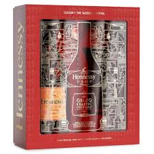 Rum is enjoying a moment as the spirit of choice, inspired by the younger drinkers among you discovering its authentic heritage and enjoying new lines of sugar cane, the essential ingredient of rum and the concentric bands around distilling barrels use to age this rich spirit and create a deeper. Mixology Set Google Search Mixology Gifts Mixology Set Cocktail Gift Set