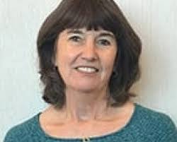 Leslie Maier's Instagram, Twitter & Facebook