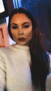 Holly Mclean's Instagram, Twitter & Facebook