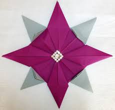 ★serviette anniversaire en papier 3 plis ,la taille de pliage est 16* 16 cm. Pliage De Serviette De Table En Forme D Etoile Etoile En Papier Origami Napkin Folding Christmas Star Serviette Etoile L Art Du Pliage De Serviettes De Table Decoration De Table Recettes De Cuisine Et