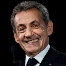 To understand nicolas sarkozy, who has been president of france for three intense months, it helps to know the story of the human bomb. Nicolas Sarkozy Foto Mit Ehefrau Carla Bruni Auf Magazin Cover Sorgt Fur Spott Politik