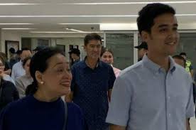 Regis vico nubla sotto (born june 17, 1989) is a filipino politician serving as the 20th and incumbent mayor of pasig, metro manila.1 sotto first entered politics when he ran for a seat on the pasig city. Vic Sotto And Coney Reyes Present At Son Vico Sotto S Proclamation As New Pasig City Mayor Showbiz Chika