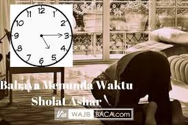 Ali radliyallahu'anhu bahwa ketika perang ahzab, dikatakan oleh beliau, kami dibuat lalai (oleh musuh) dari shalat wustha, yaitu shalat 'ashar. Disibukkan Urusan Dunia Milih Meninggalkan Sholat Ashar Ketahui Ini Ancaman Berat Dari Allah