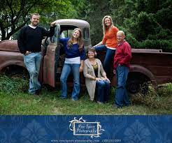 Come Get Your Family Photo Taken On Our Old Time Truck Www Free Spirit Photography Com Big Family Photos Fun Family Pictures Fall Family Pictures