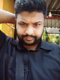 Who can make custom display racks for a clothing boutique?