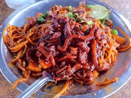 Dinner is served in two sessions, from 18:00 to 20:00, and 20:00 to 22:00. 10 Best Penang Food Halal Ver