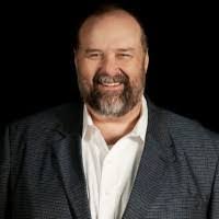 Kenneth Pennell's Instagram, Twitter & Facebook