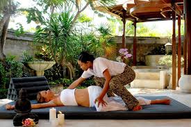 We provide a comprehensive database of spas throughout bali offering from a basic massage, yoga retreat, chiropractor, to a super luxurious spa package. 4 Blissful Bali Spa Experiences Travel Associates
