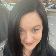 Amber Pendleton's Instagram, Twitter & Facebook