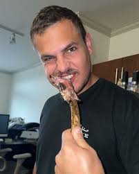 Life lately! 👩‍❤️‍💋‍👨🩷👯‍♀️☕️🥩💐📋