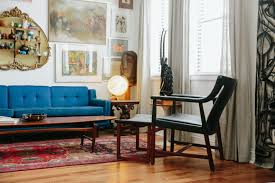 Furniture Store Owners Have A Stunning Chicago Home Furniture Furniture Store Vintage Furniture
