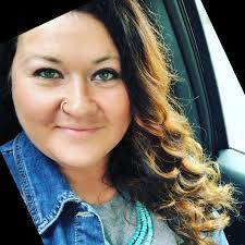 Mindy Latham's Instagram, Twitter & Facebook