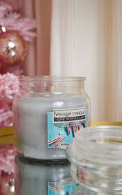 Yankee Candle Home Inspiration Med Candy Christmas Prettylittlething Usa