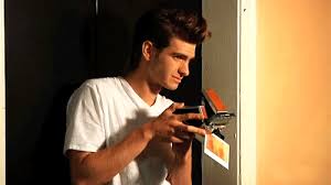 Andrew garfield fc andrew garfield gifs, reaction gifs, cat gifs, and so much more. Https Encrypted Tbn0 Gstatic Com Images Q Tbn And9gcsrvqwrvtjcwvolthjm0mozmcxwqo1zlnhryq Usqp Cau