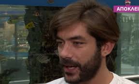 Γιώργος λασκαρίδης:ο παίχτης του masterchef μας δείχνει την βαφτιστήρα του. Giwrgos Laskaridhs Apokalypse Ton Logo Poy Nayaghse H Synergasia Toy Me To Dot