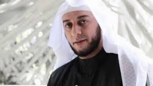 Menurut tamliha, ali jaber adalah pribadi yang hangat dan santun. Uaug5nggodvypm