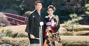 Yeobo (여보) tujuannya adalah panggilan sayang pada seseorang suami serta istri. Panggilan Manja Syahrini Untuk Reino Barack Suami Samurai