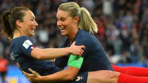 Un livre dans lequel la joueuse ne cache rien de ses rapports difficiles avec corinne diacre, rapporte le figaro ce dimanche. Amandine Henry Son Temoignage Accablant Qui Enfonce Corinne Diacre Selectionneuse Des Bleues Voici