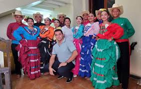 TlnDanlí #FELICIDADES La Danza...