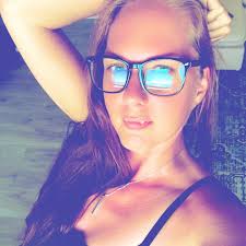 Becoming a millionaire through entrepreneurship and coaching