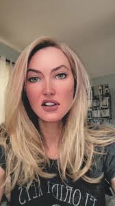 My authentic comic book self… ok, minus the catsuit lol #comicbook  #superheroine #kendrajamesxox