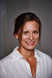 Lebenslauf und Pressefotos — Eva Maria Bachinger