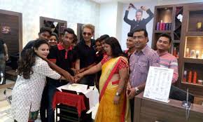 Read the reviews and write yours, find contacts, view 21 pictures, discover how to get there. Jawed Habib Hair Beauty Salon In New Town Kolkata