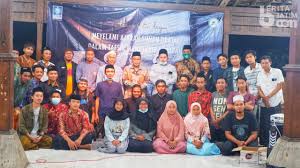 Sunan drajat juga disebut dengan raden qasim dan dikenal juga dengan nama maulan hasyim, raden syarifuddin, pangeran kadrajat, dan sunan mayang madu. Manuskrip Belum Tersentuh Lesbumi Paciran Gelar Tadarus Budaya Beritajatim Com