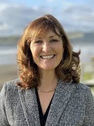 Ross Grover's Instagram, Twitter & Facebook