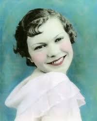 Grace Mcbee's Instagram, Twitter & Facebook