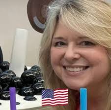 Robin Mckinstry's Instagram, Twitter & Facebook