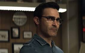 Superman Reveals His Secret Identity To The World On Superman & Lois