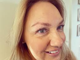 Swipe for the before 😍 first timer for lashes for this beauty! ✨ • • •  #lash #lashes #lashextensions #beauty #eyelashextensions #lashartist  #eyelashes #makeup #eyes #lashesonfleek #volumelashes #lashlift #minklashes  #lashlove #eyebrows #beautiful #