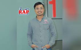Dihoskan oleh wajah baru, iaitu awal ashaari & janna nick, melodi 2020 akan membawakan anda pelbagai beirita hiburan terkini, kisah & gosip selebriti. Tahan Sakit Sepanjang Persembahan