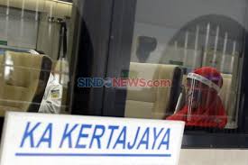 Dengan demikian, doni mengatakan addendum surat edaran ini berlaku efektif mulai tanggal 22 april sampai 5 mei 2021, dan 18 mei sampai 24 mei 2021, serta akan ditinjau lebih lanjut sesuai dengan kebutuhan dan/atau. Pemerintah Larang Mudik Lebaran 2021 Begini Respons Kai