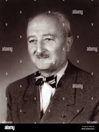 Frederick Windham's Instagram, Twitter & Facebook