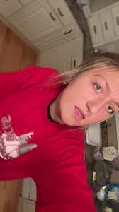 Vada Moore's Instagram, Twitter & Facebook