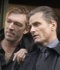 La determinazione e la fermezza con cui Edmond racconta, durante un invito  a pranzo nella sua nuova casa, a Villefort e alla moglie di Danglard(  amanti segreti,) la storia di un neonato