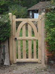 High Quality Oak Gates Built And Installed Winterborne Zelston Fencing Dorset Wooden Gates Cleft Fenci Wooden Garden Gate Garden Gates Garden Gate Design