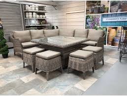 Consisting of a butterfly leaf table and a sextet of six sumptuous dining chairs, this inclusive set is a woody wonder. Asizzatrui3vgm
