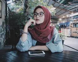 Meggy wulandari istri kedua kiwil semakin cantik saja. Foto Cewek2 Cantik Lucu Berhijab Anak Sma Hd