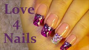 Invertir tiempo en encontrar un diseño de uñas perfecto que se adapte a tu personalidad es un esfuerzo que vale la pena. Decoracion Unas Moradas Colores Unas