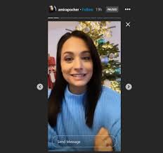 Ihrer meinung nach treibt es oliver pocher mit seiner kritik über influencer zu weit. Amira Pocher Erzahlt Uber Ihre Weihnachtsstimmung Sie Hatten In Ihrer Kindheit Nicht Viel