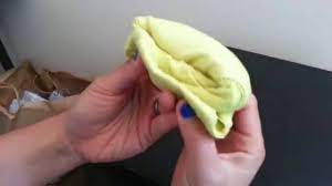 Cara melipat hijab agar tidak mudah kusut. Cara Melipat Celana Dalam Menggunakan Metode Egg Roll Youtube