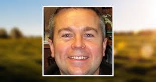 Adam Doss's Instagram, Twitter & Facebook