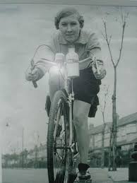 Learn vocabulary, terms and more with flashcards, games and other study tools. Fyc Alfonsina Strada Only Woman Who Participated In Cycling Girls Bicycle Race Cycling Pictures