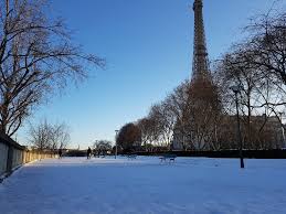 En février 2018, paris a subi un épisode neigeux inédit qui a impacté la capitale et même toute la jusqu'à 15 cm de neige sont tombés ce qui a paralysé toute la capitale, paris n'étant pas habitué à. Photos De Paris Sous La Neige En Fevrier 2018