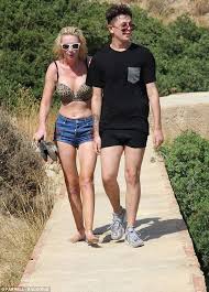 Thank you christopher eric lane for softening my heart and making it whole, the influencer wrote. Tv Star Lauren Harries Shows Off Her Vajazzle Daily Mail Online