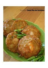 Bakwan Udang Sayur Is A Delicious Appetizer Made From Bean Sprouts Carrots And Prawn Food Malaysian Food Fritter Recipes